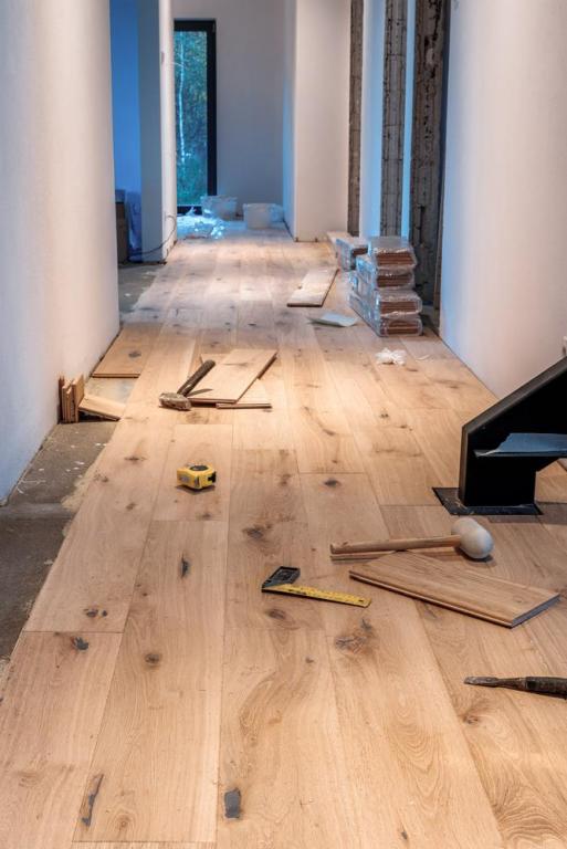 Pose du parquet à FERQUES : guide des étapes essentielles